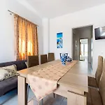 Sun View Pýrgos